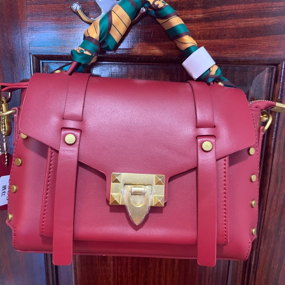 Small crossbody bag